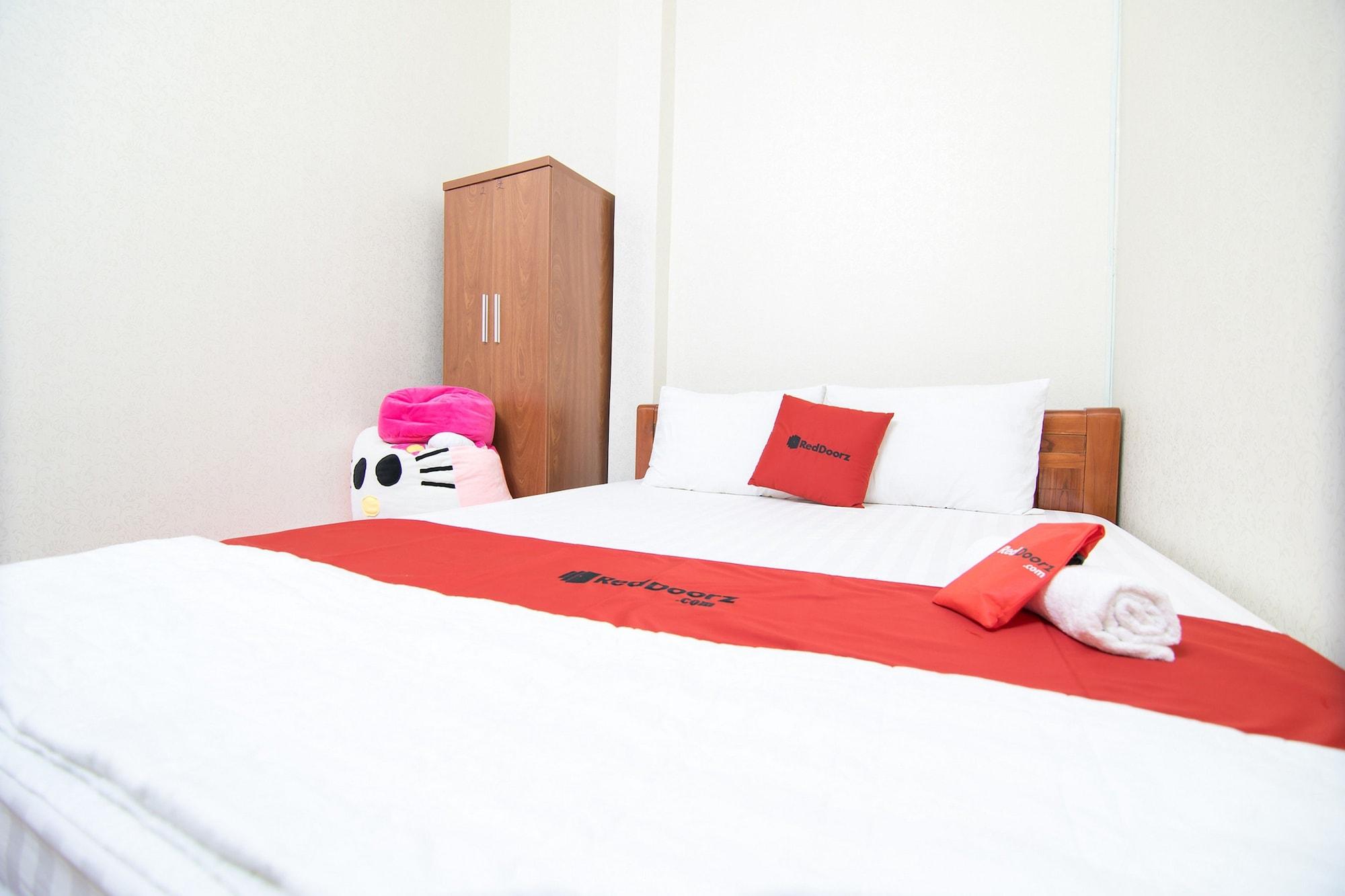 Reddoorz Near Tan Son Nhat Airport 3 Hotel Ho Chi Minh City Exterior photo